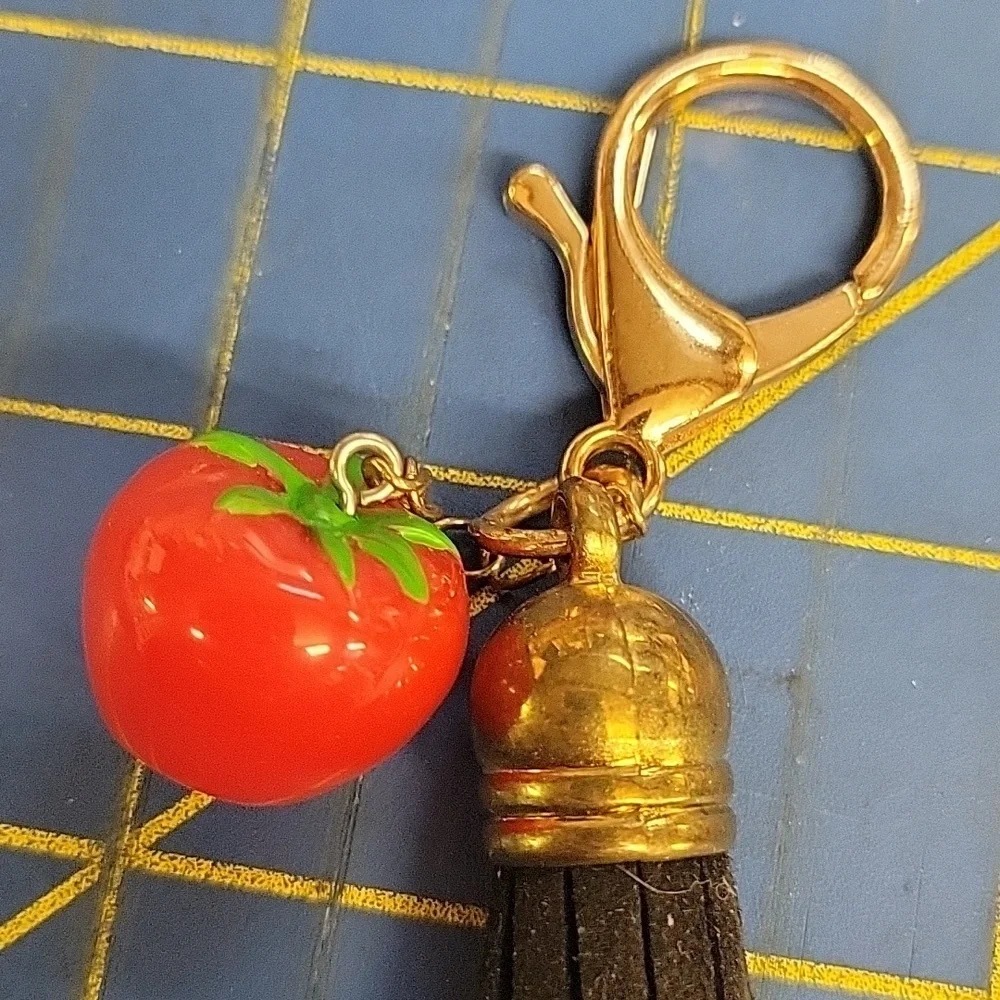 Black Tassel Red Tomato Tassel 5